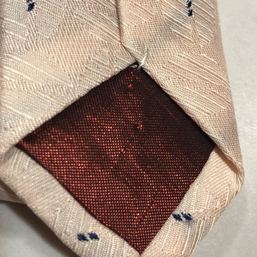 Louis Vuitton Tie/ Blush - Picture 5 of 11